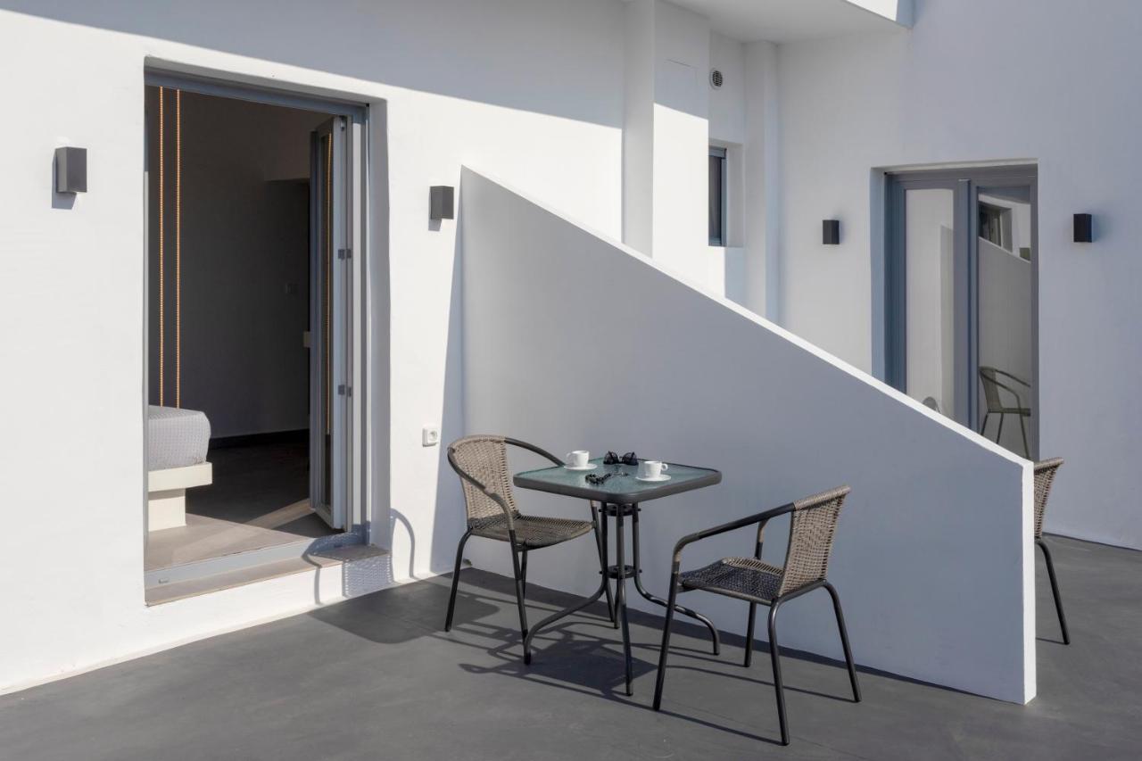 Linea Luxury Suites Fira  Exterior foto