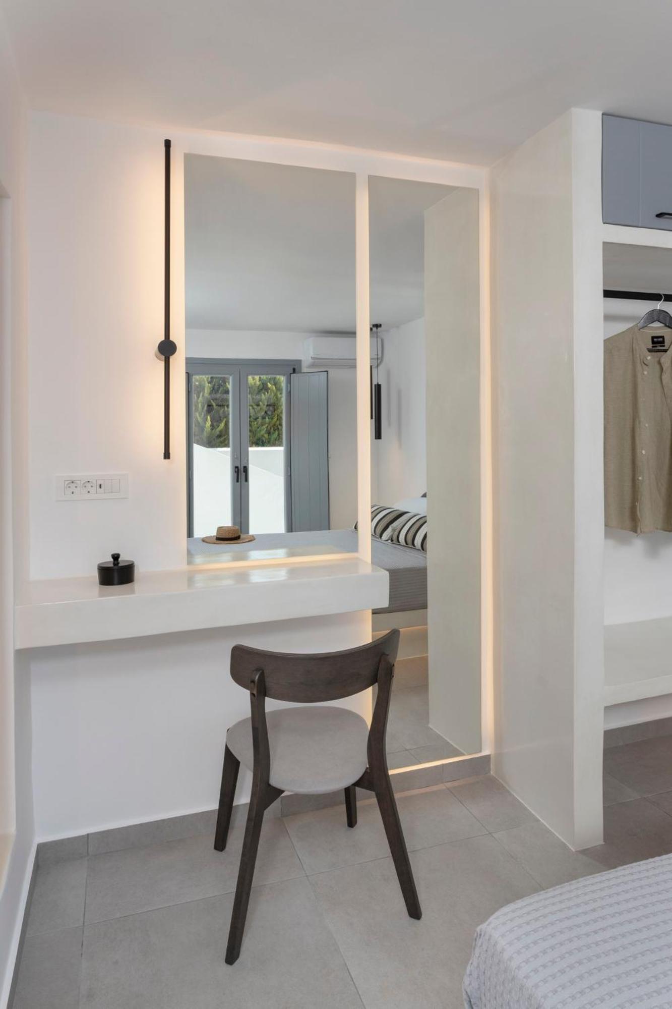 Linea Luxury Suites Fira  Exterior foto