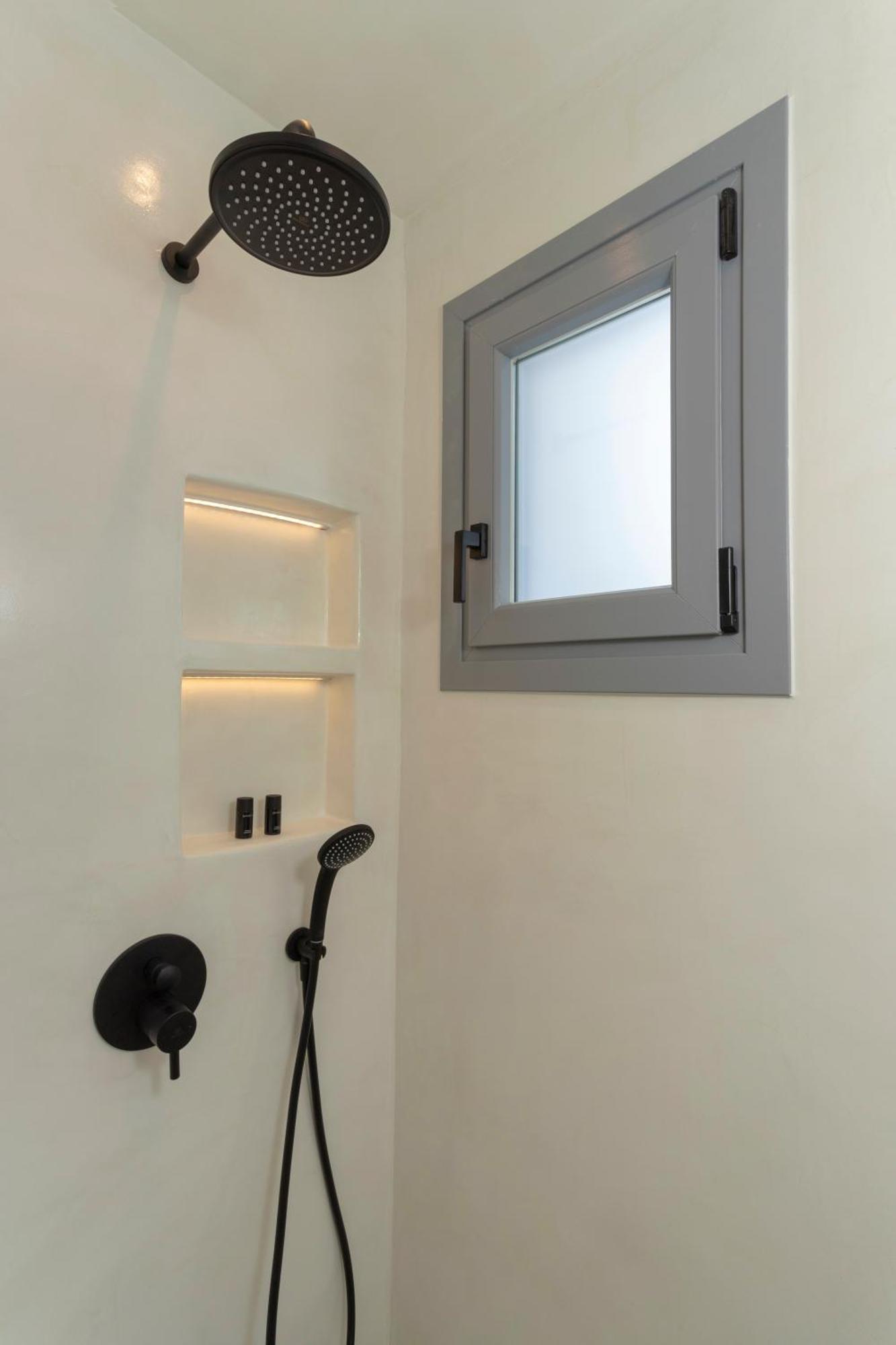 Linea Luxury Suites Fira  Exterior foto
